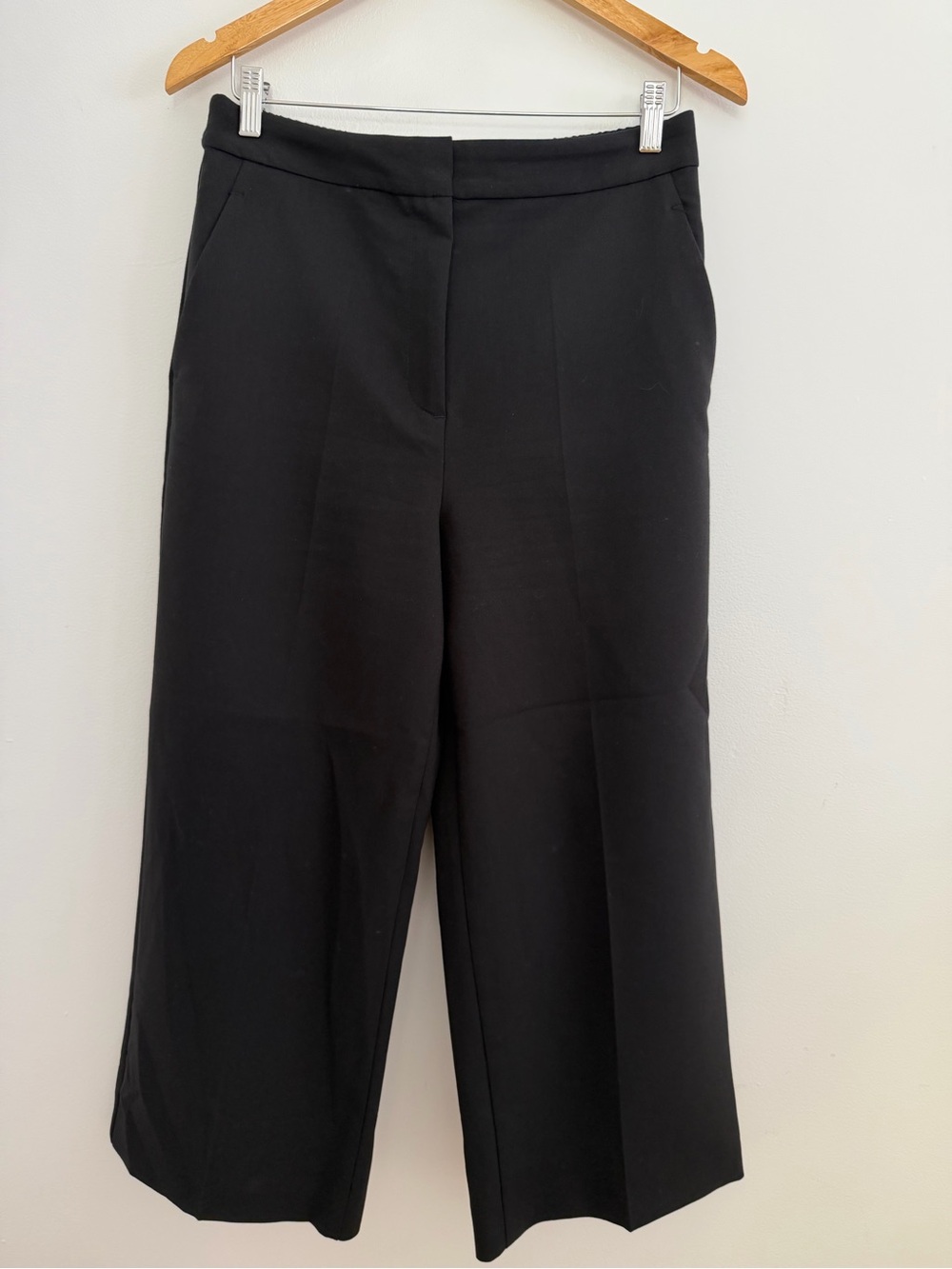 Zara Black Wide-Leg Cropped Pants